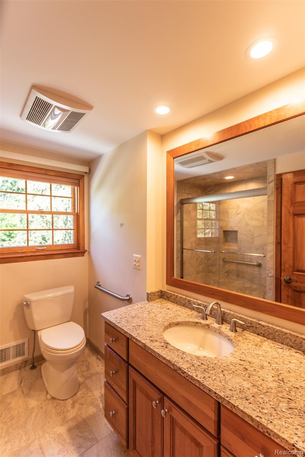 13107 White Lake Road Fenton, MI 48430 - Photo 49 of 60 20200702_13107 White Lake rd_066.jpg
