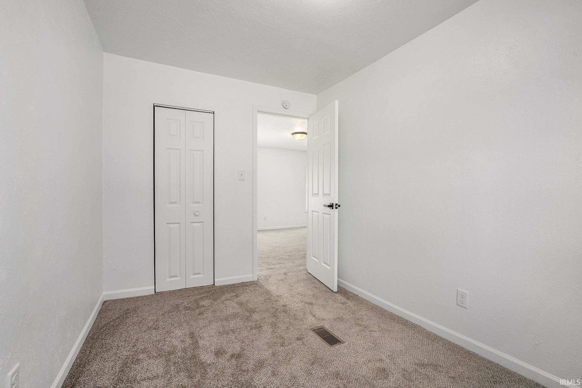 56325 Elm Road Mishawaka, IN 46545 - Photo 14 of 28 Gallery Image 14