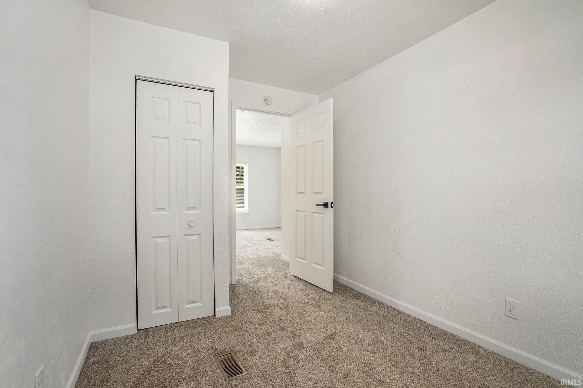 56325 Elm Road Mishawaka, IN 46545 - Photo 16 of 28 Gallery Image 16