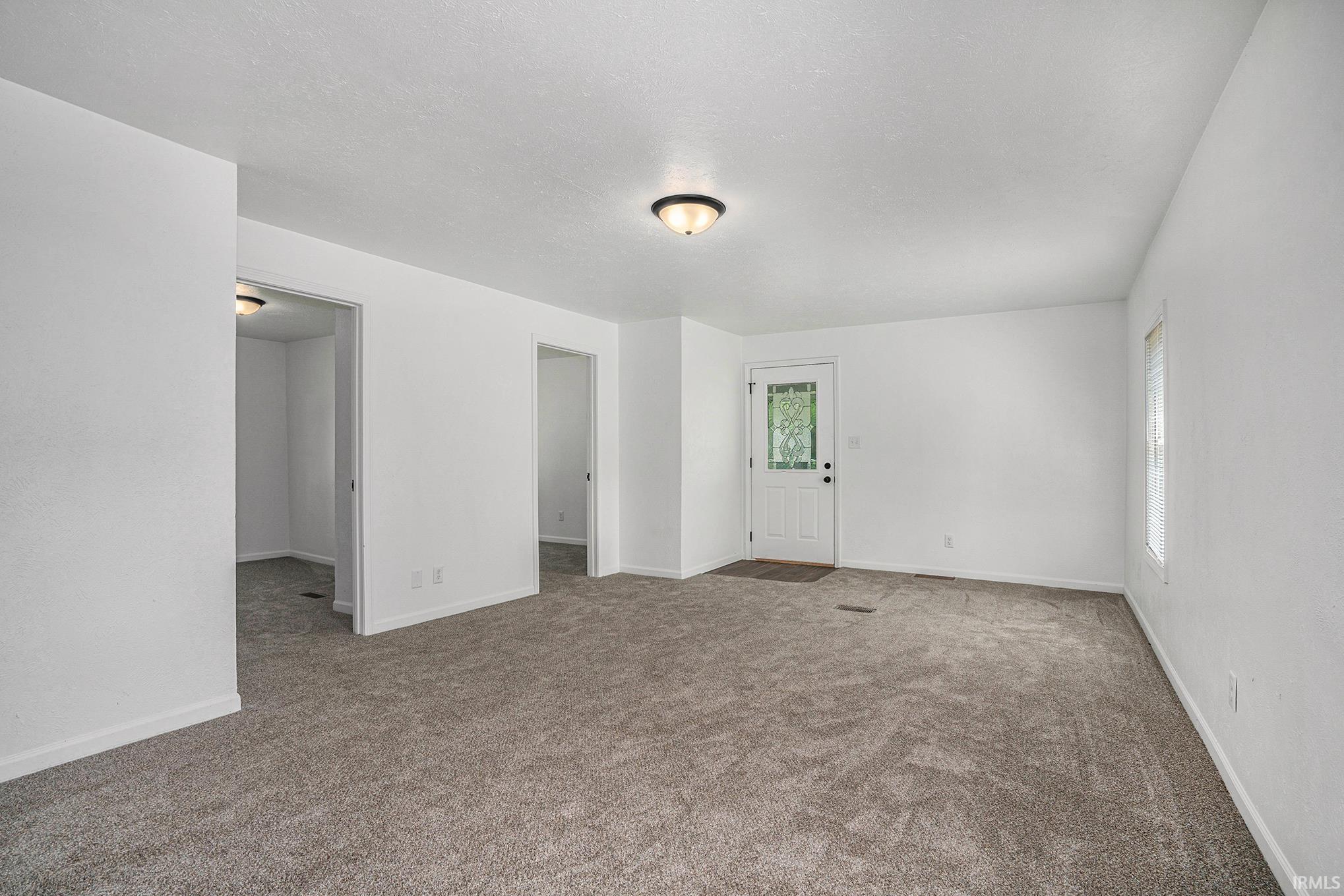 56325 Elm Road Mishawaka, IN 46545 - Photo 5 of 28 Gallery Image 5