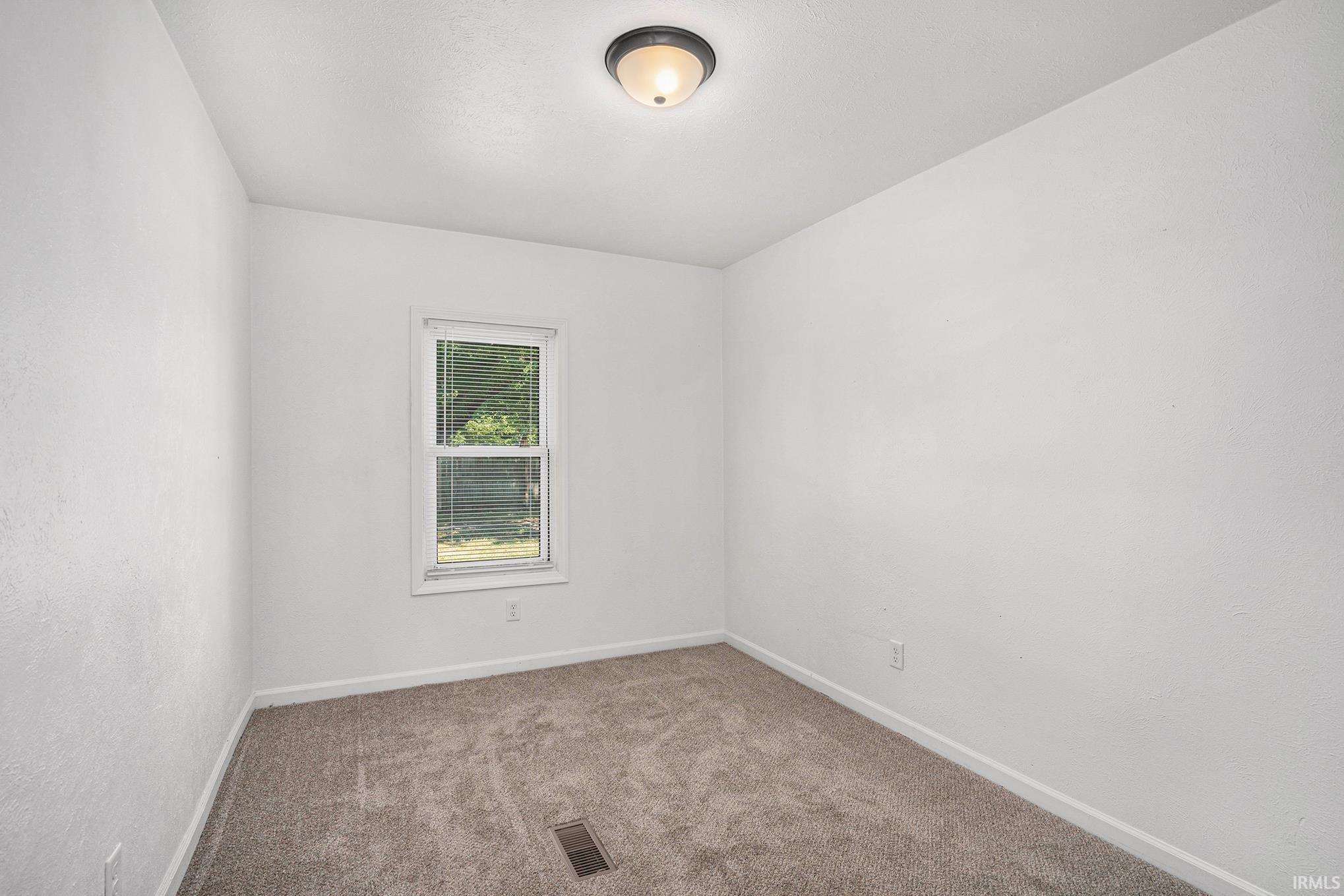 56325 Elm Road Mishawaka, IN 46545 - Photo 10 of 28 Gallery Image 10