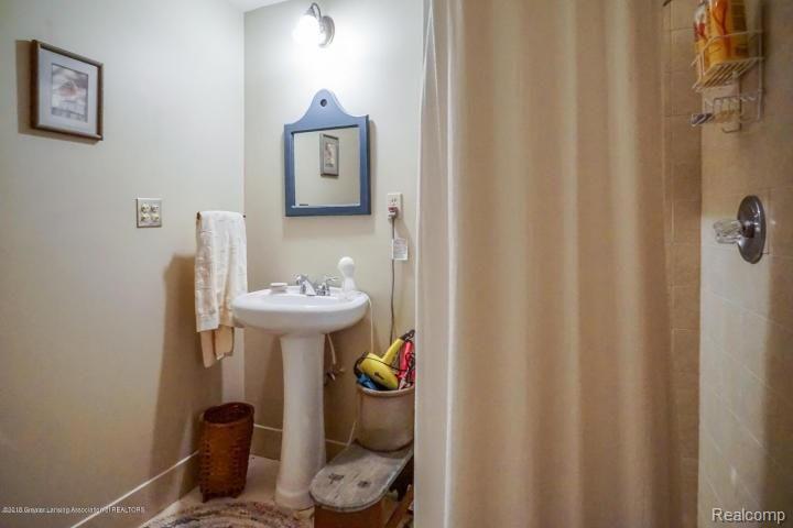 5301 Sherwood Road Webberville, MI 48892 - Photo 29 of 30 sherwood bath 3.jpg