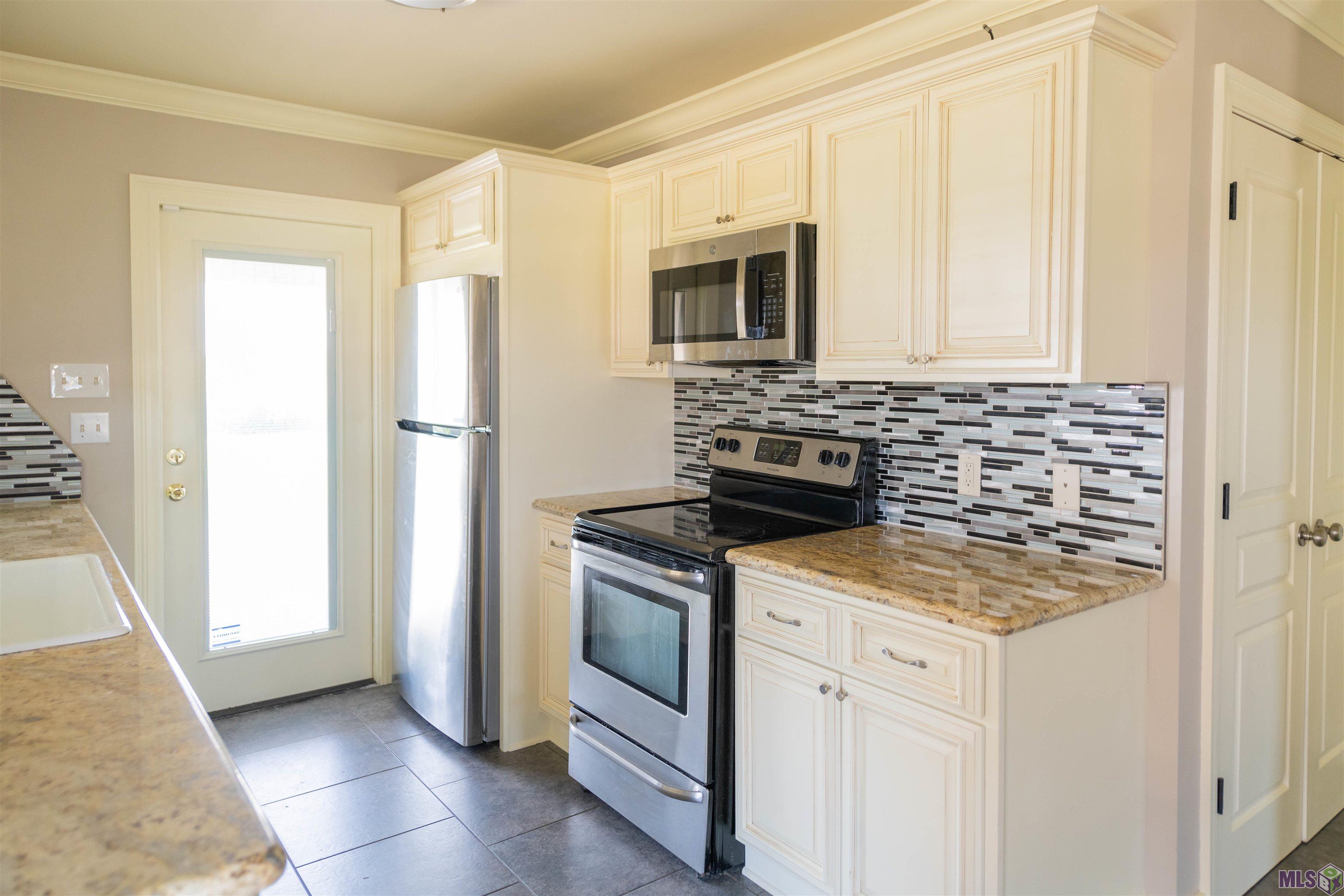 338 Landmark Drive Raceland, LA 70394 - Photo 6 of 17 Gallery Image 6