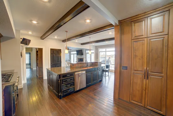 $930,000 | 2267 St Andrews Circle, Bettendorf, IA 52722