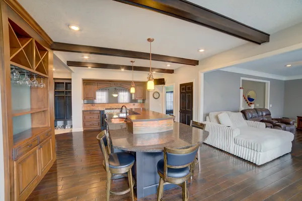 $930,000 | 2267 St Andrews Circle, Bettendorf, IA 52722