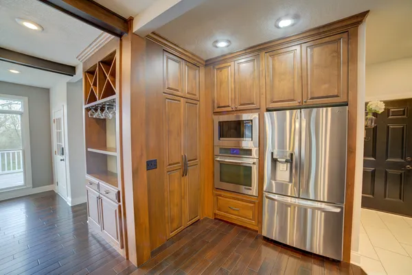 $930,000 | 2267 St Andrews Circle, Bettendorf, IA 52722