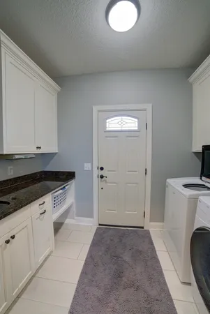 $930,000 | 2267 St Andrews Circle, Bettendorf, IA 52722
