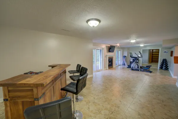 $930,000 | 2267 St Andrews Circle, Bettendorf, IA 52722