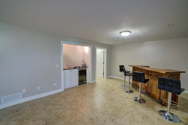 $930,000 | 2267 St Andrews Circle, Bettendorf, IA 52722