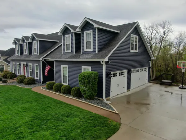 $930,000 | 2267 St Andrews Circle, Bettendorf, IA 52722