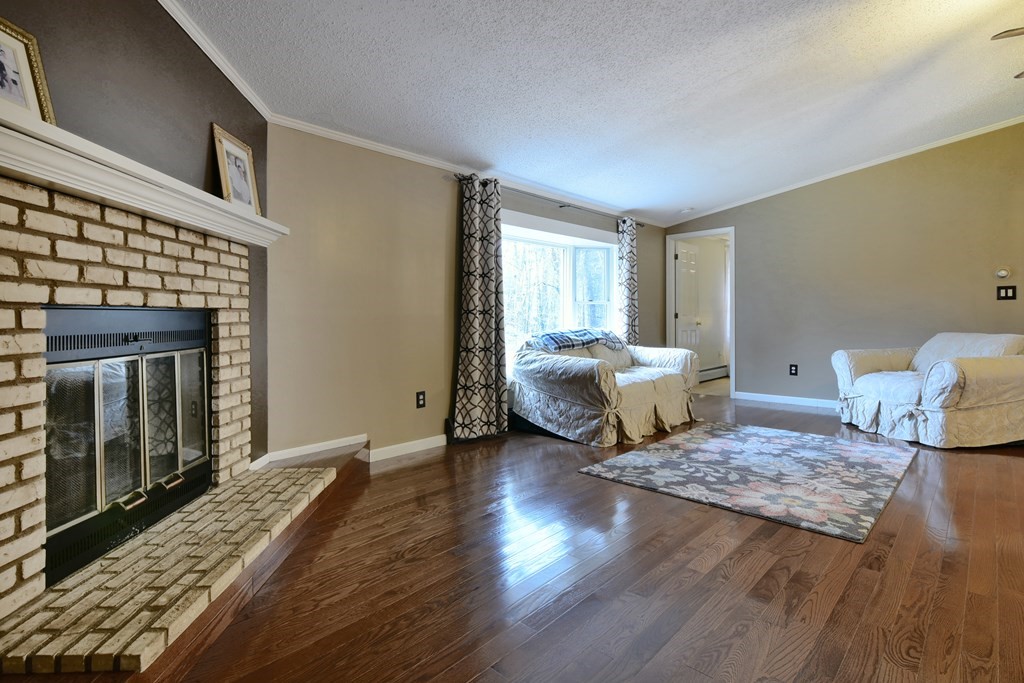 134 Burlingame Road Charlton, MA 01507 - Photo 17 of 39 Gallery Image 17