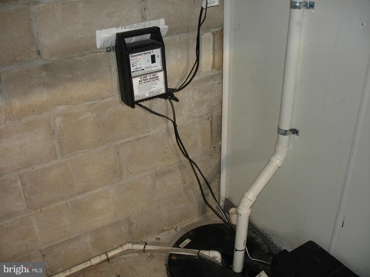 500 Old Home Road Baltimore, MD 21206 - Photo 24 of 27 SUMP PUMP WITH BATTERY BACK UP