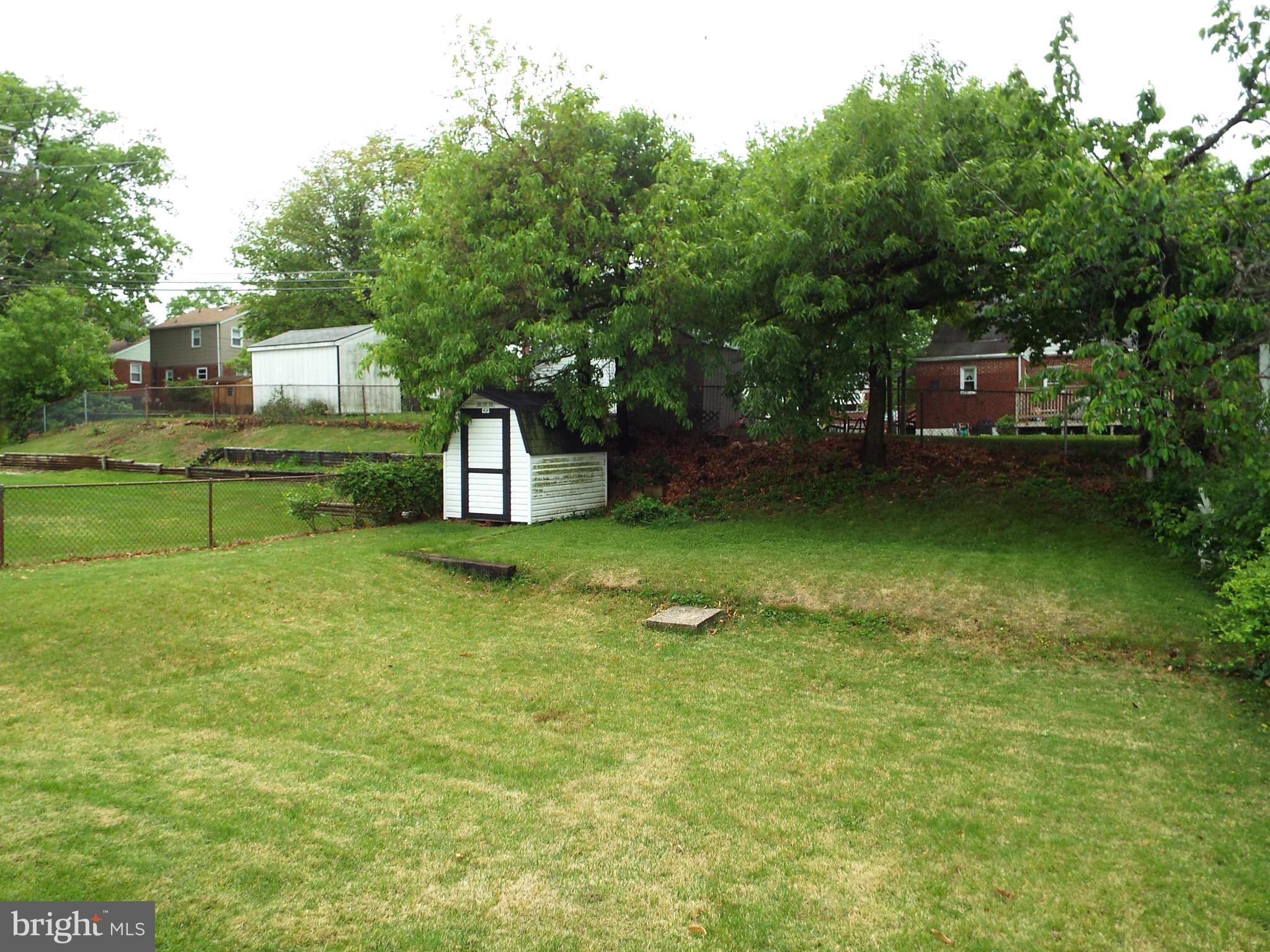 500 Old Home Road Baltimore, MD 21206 - Photo 25 of 27 LARGE YARD WITH SHED