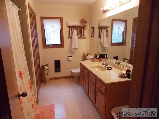300 Ridgeview Road Sugar Mountain, NC 28604 - Photo 17 of 37 Gallery Image 17
