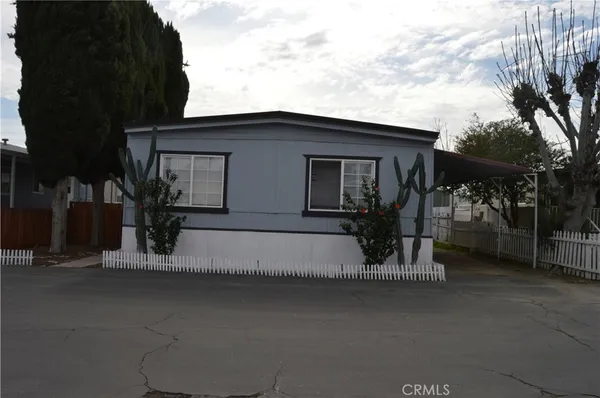 a view of house and outdoor space