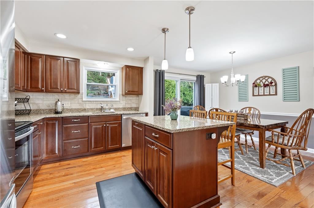 1608 Wilson Road Pittsburgh, PA 15236 - Photo 11 of 25 Gallery Image 11