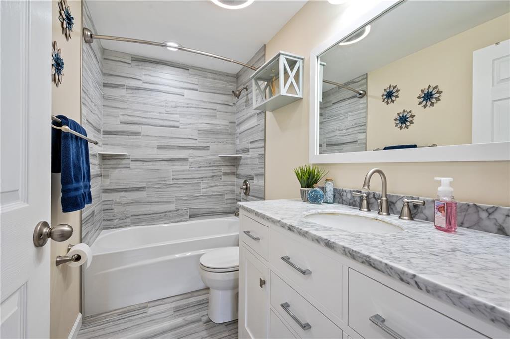 1608 Wilson Road Pittsburgh, PA 15236 - Photo 14 of 25 Gallery Image 14