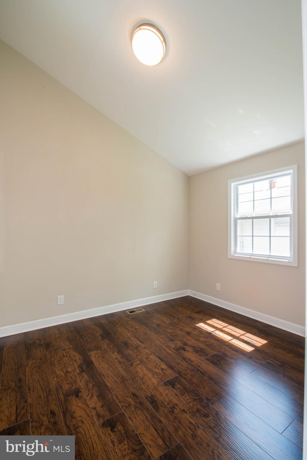7933 34th Street Baltimore, MD 21237 - Photo 12 of 34 Family Room