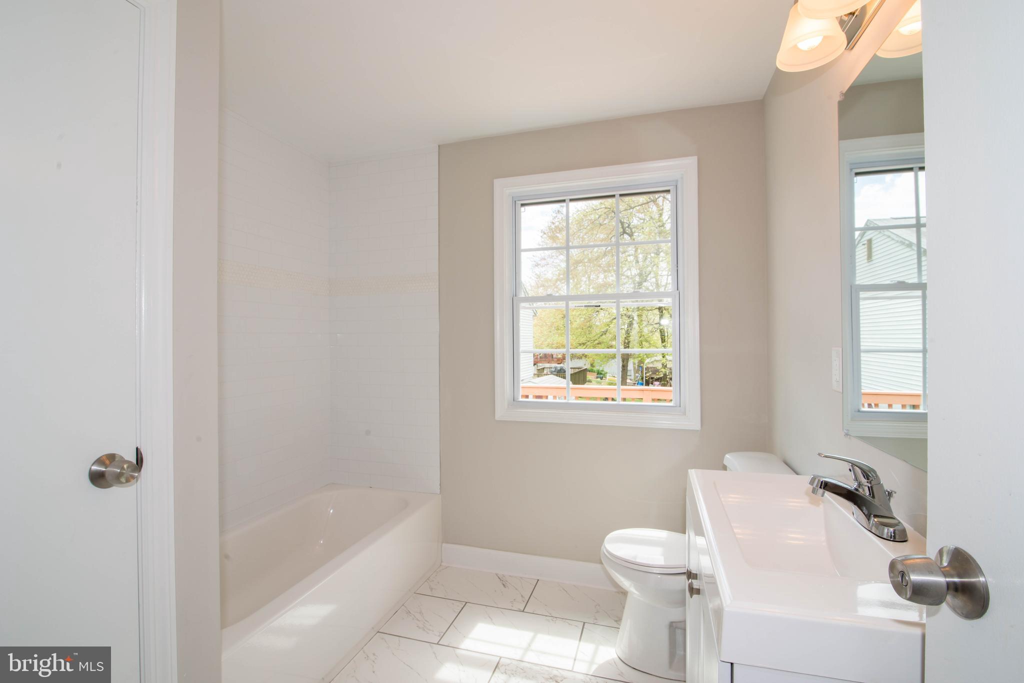 7933 34th Street Baltimore, MD 21237 - Photo 22 of 34 Bath