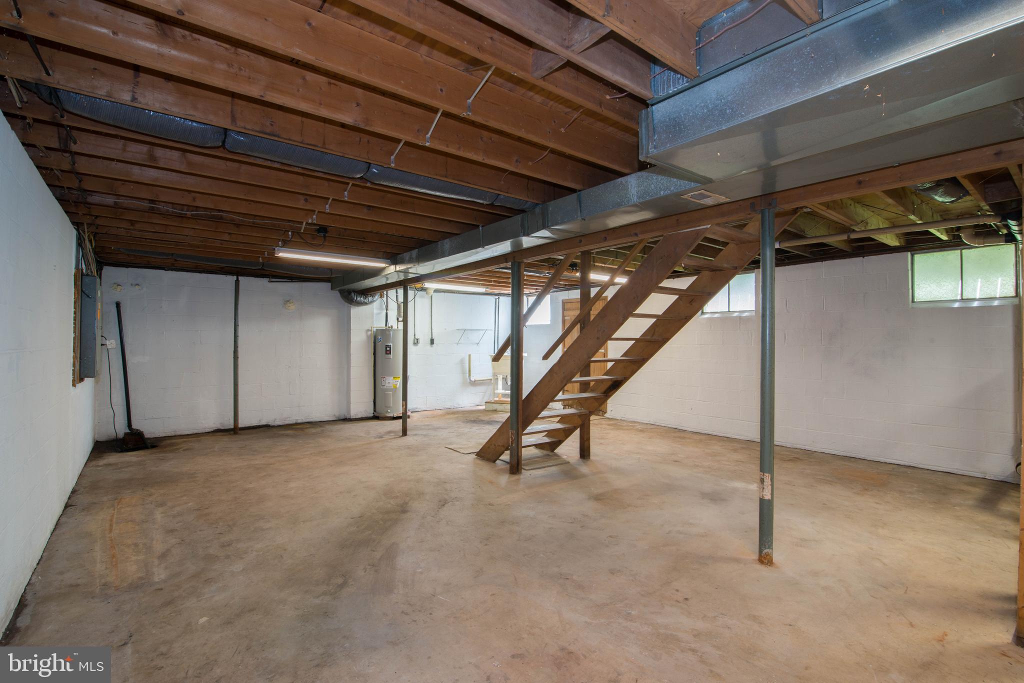 7933 34th Street Baltimore, MD 21237 - Photo 26 of 34 Loads of space awaits your design