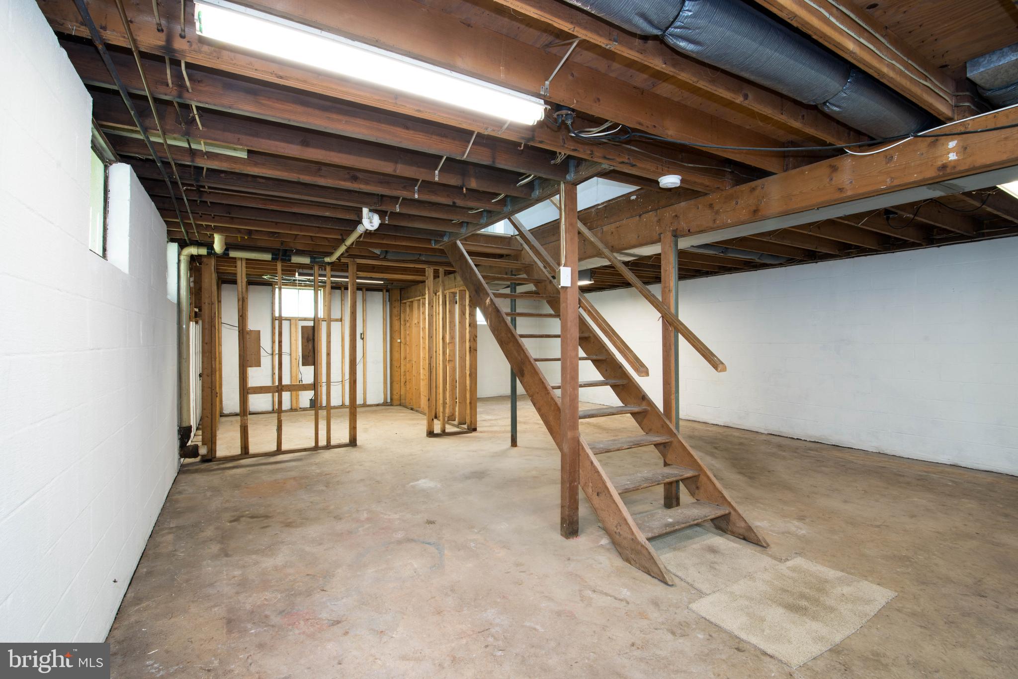 7933 34th Street Baltimore, MD 21237 - Photo 28 of 34 Loads of space awaits your design