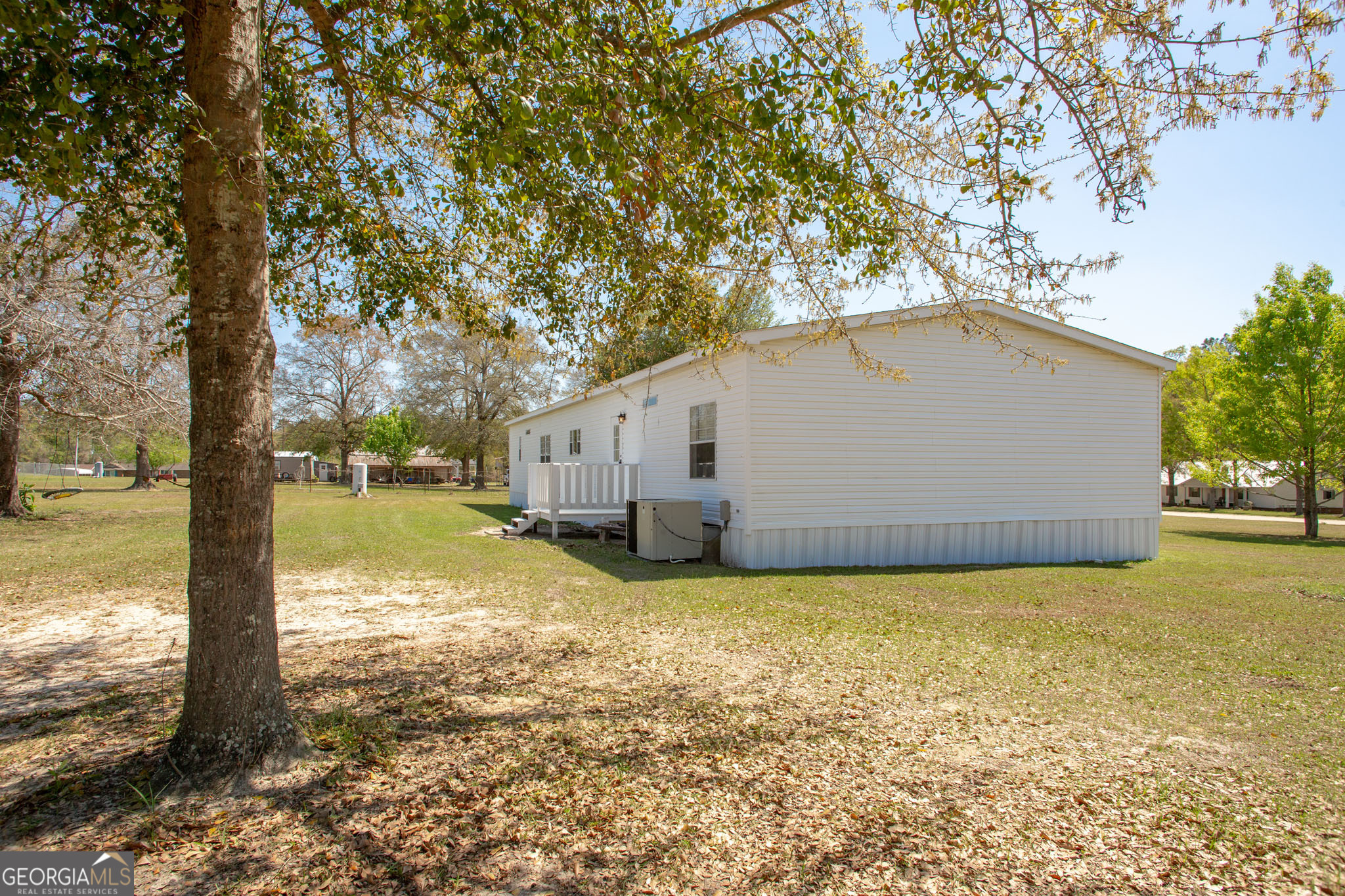 2734 Woodridge Road Waycross, GA 31503 - Photo 47 of 52