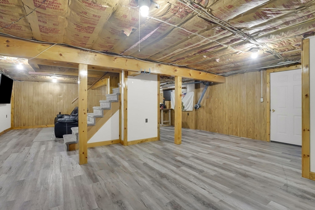 79 South Schoolhouse Road Greenfield, MA 01301 - Photo 24 of 33