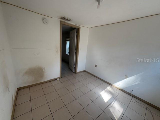 1672 10th Street Sarasota, FL 34236 - Photo 16 of 24 a view of an empty room