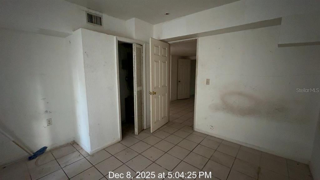 1672 10th Street Sarasota, FL 34236 - Photo 18 of 20