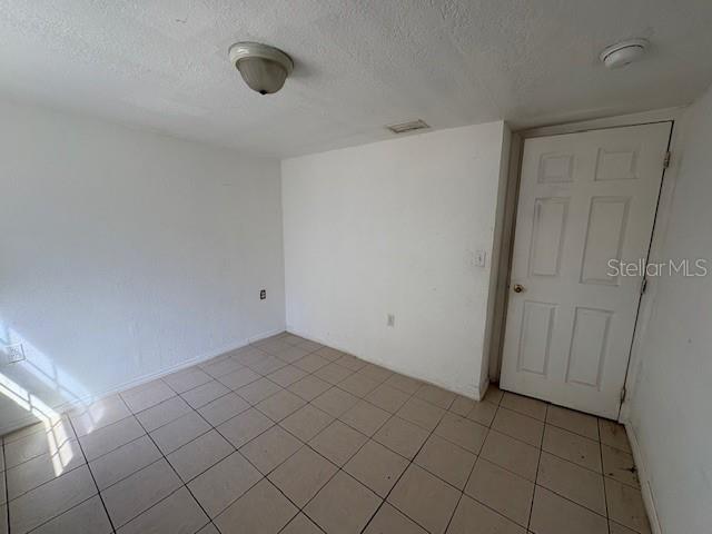 1672 10th Street Sarasota, FL 34236 - Photo 8 of 24 a view of an empty room