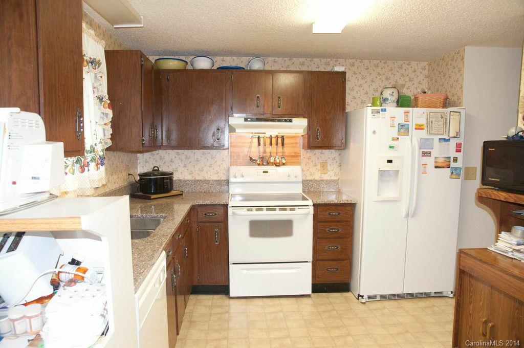 2212 Rice Planters Road, Unit 18 Charlotte, NC 28273 - Photo 2 of 24 Gallery Image 2