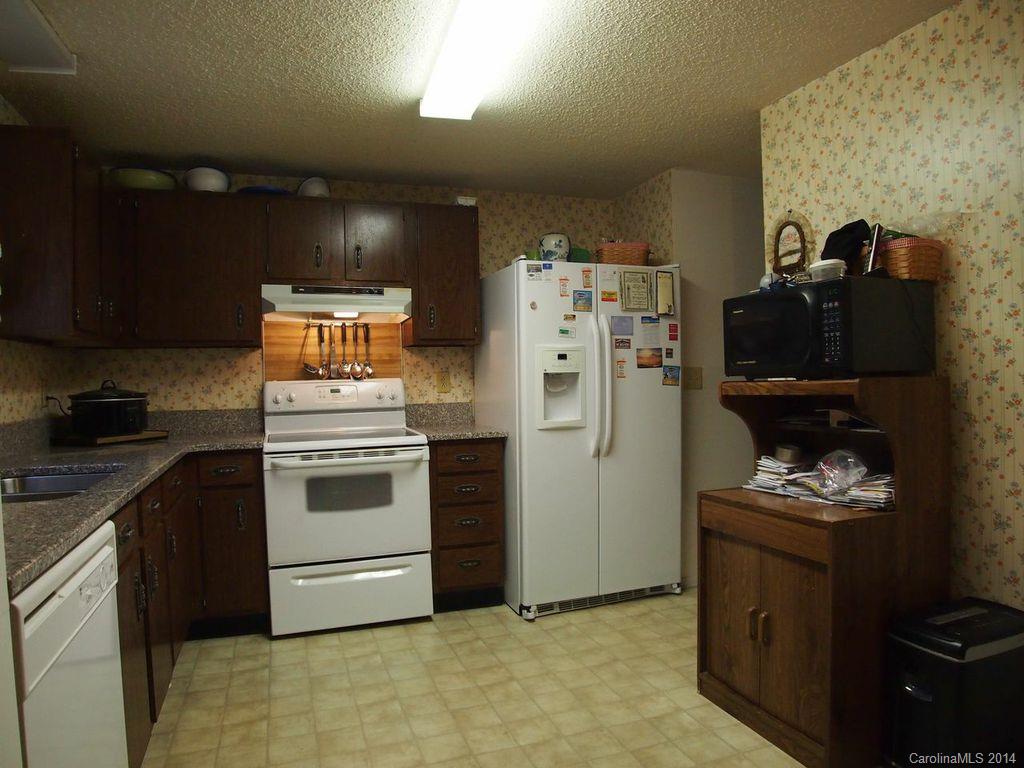 2212 Rice Planters Road, Unit 18 Charlotte, NC 28273 - Photo 5 of 24 Gallery Image 5