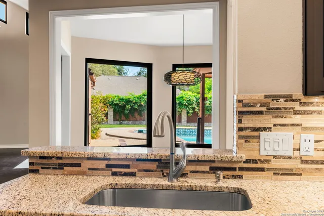 $549,000 | 6326 Mallard Point, Windcrest, TX 78239