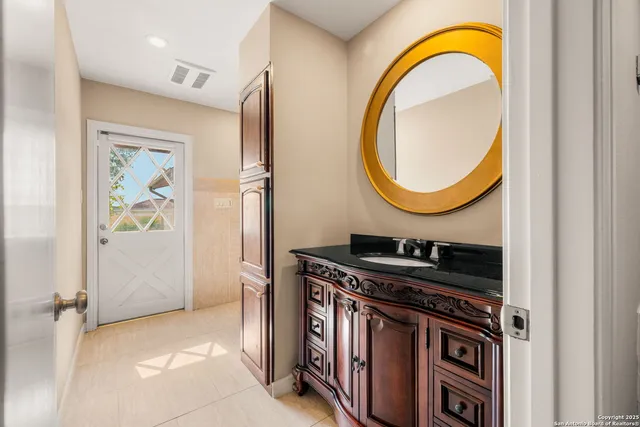 $549,000 | 6326 Mallard Point, Windcrest, TX 78239