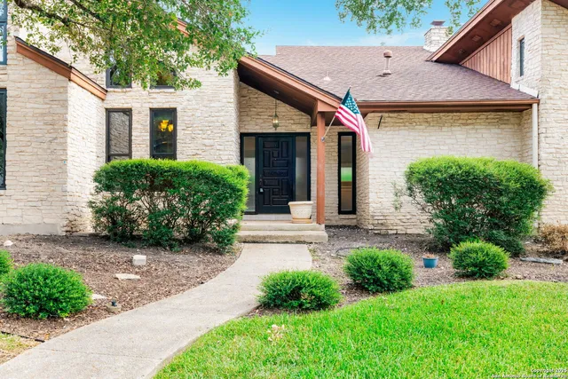 $549,000 | 6326 Mallard Point, Windcrest, TX 78239