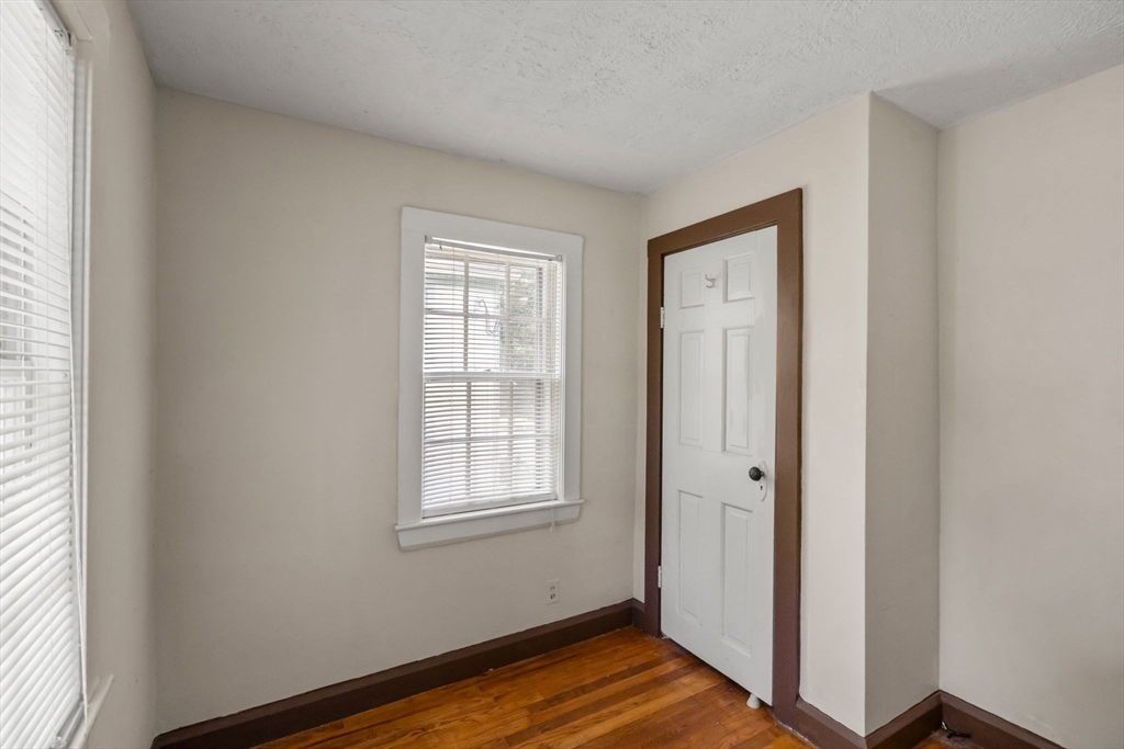 40 Fairfield Street Maynard, MA 01754 - Photo 11 of 38