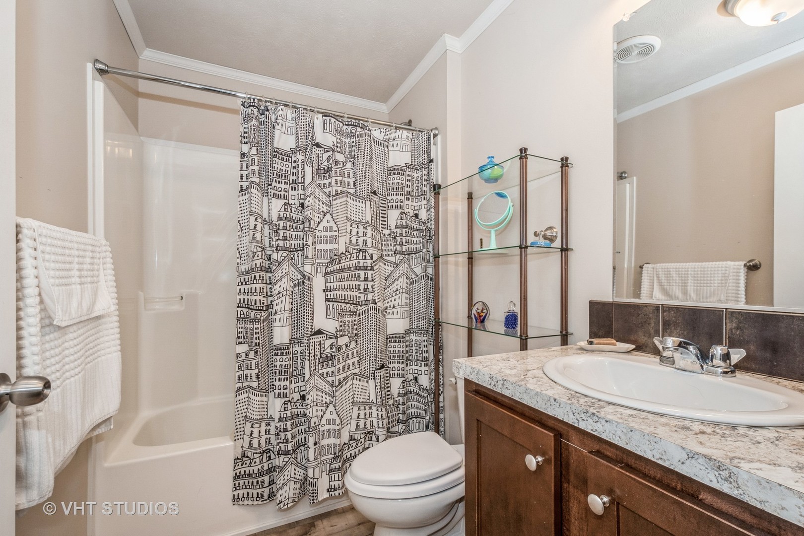 304 3rd Street Northfield, IL 60093 - Photo 9 of 14 a bedroom with a bed and a dresser