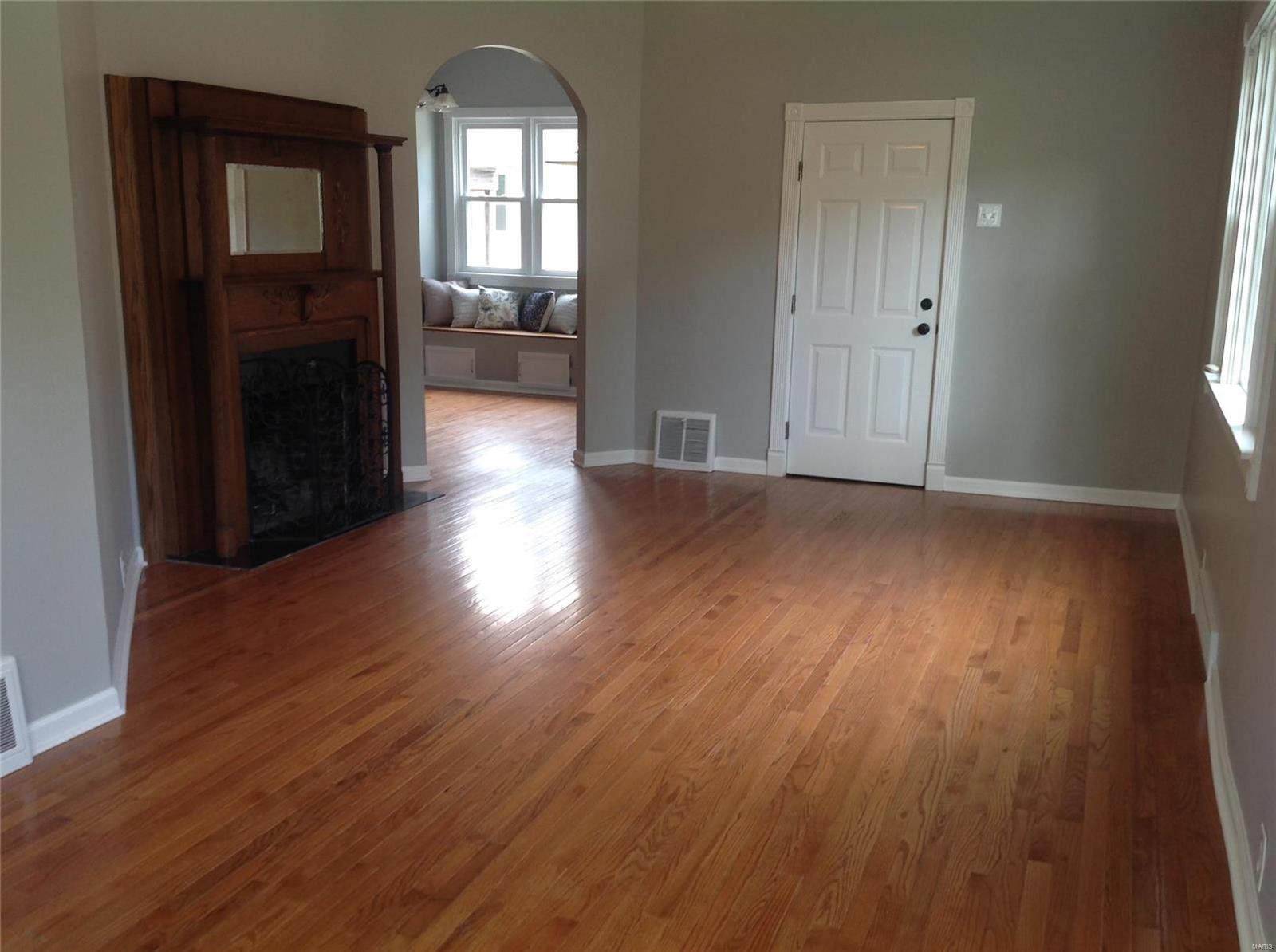 839 Holyoake Road Edwardsville, IL 62025 - Photo 10 of 26 Gallery Image 10