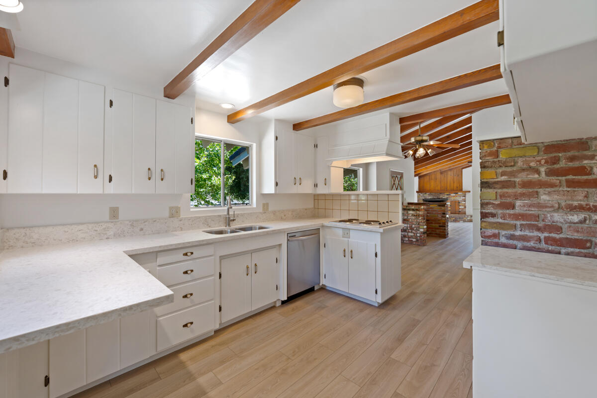 1485 Alamo Pintado Road Solvang, CA 93463 - Photo 8 of 46 _ROY7371