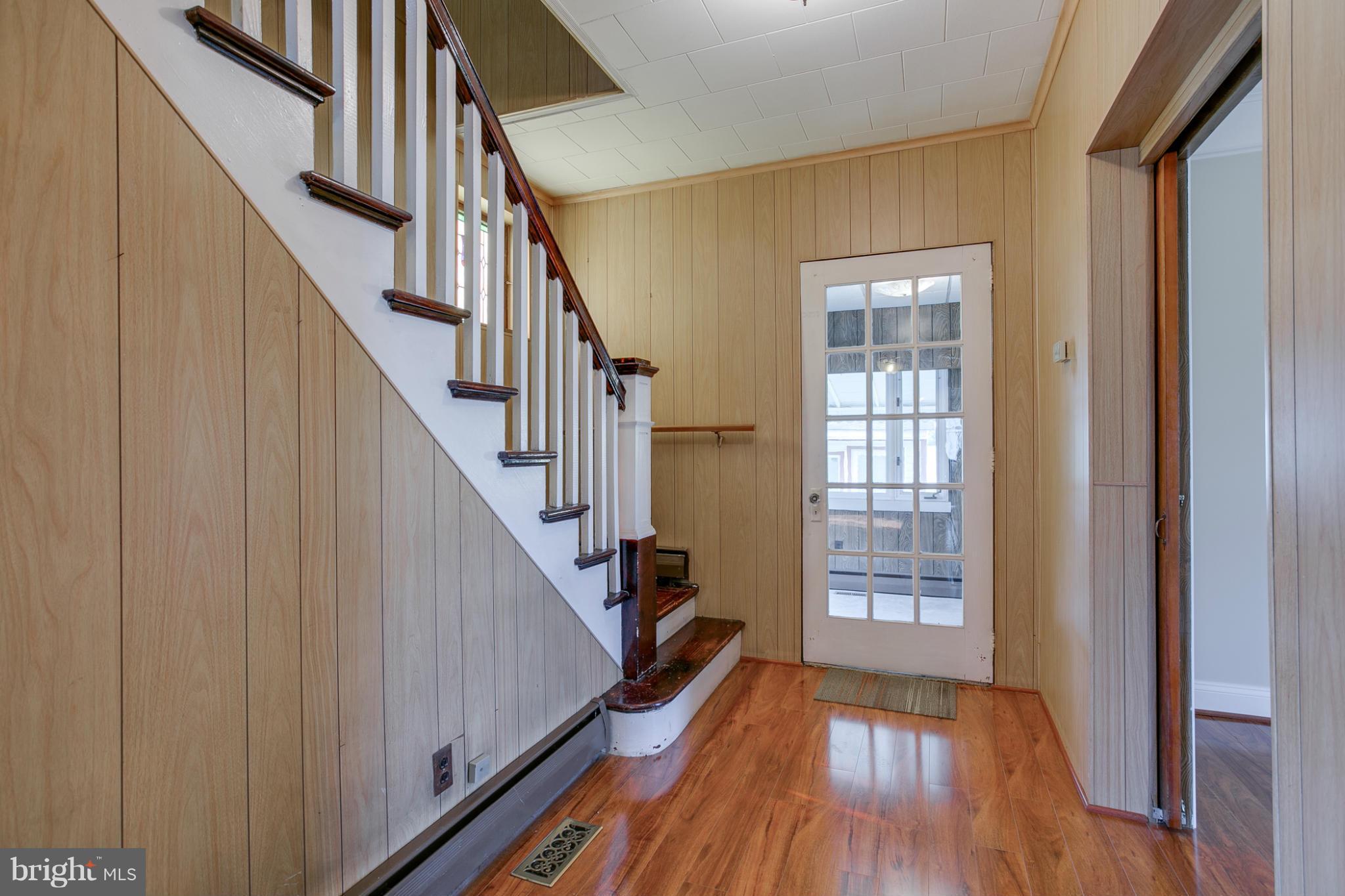 7315 Old Battle Grove Road Baltimore, MD 21222 - Photo 4 of 20 Interior (General)