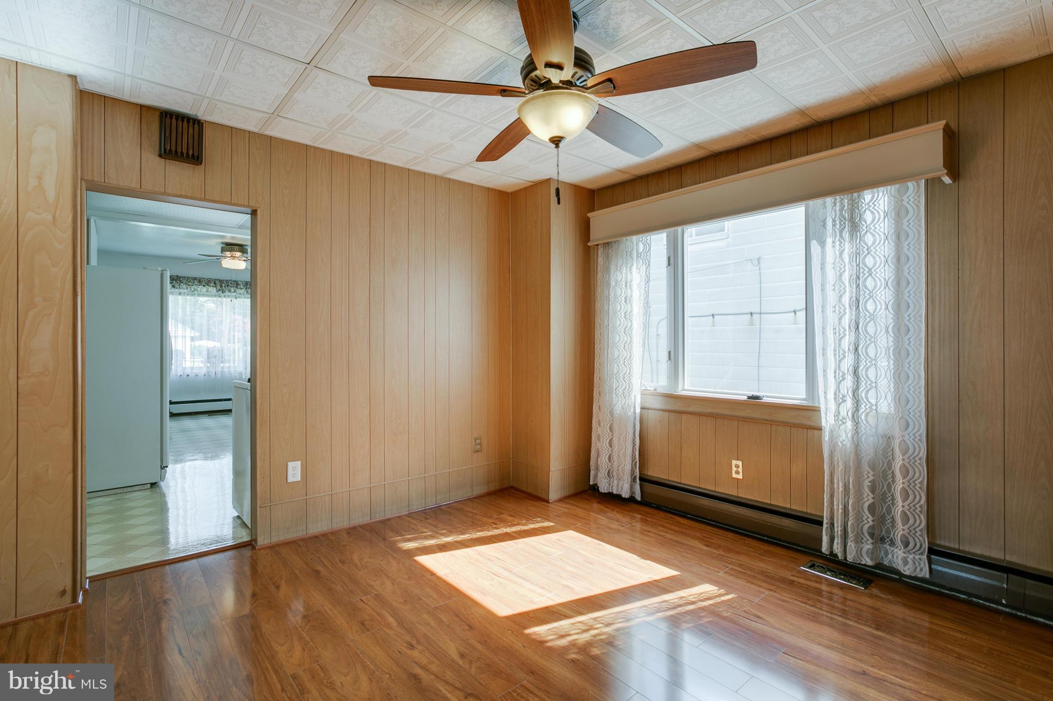 7315 Old Battle Grove Road Baltimore, MD 21222 - Photo 6 of 20 Interior (General)