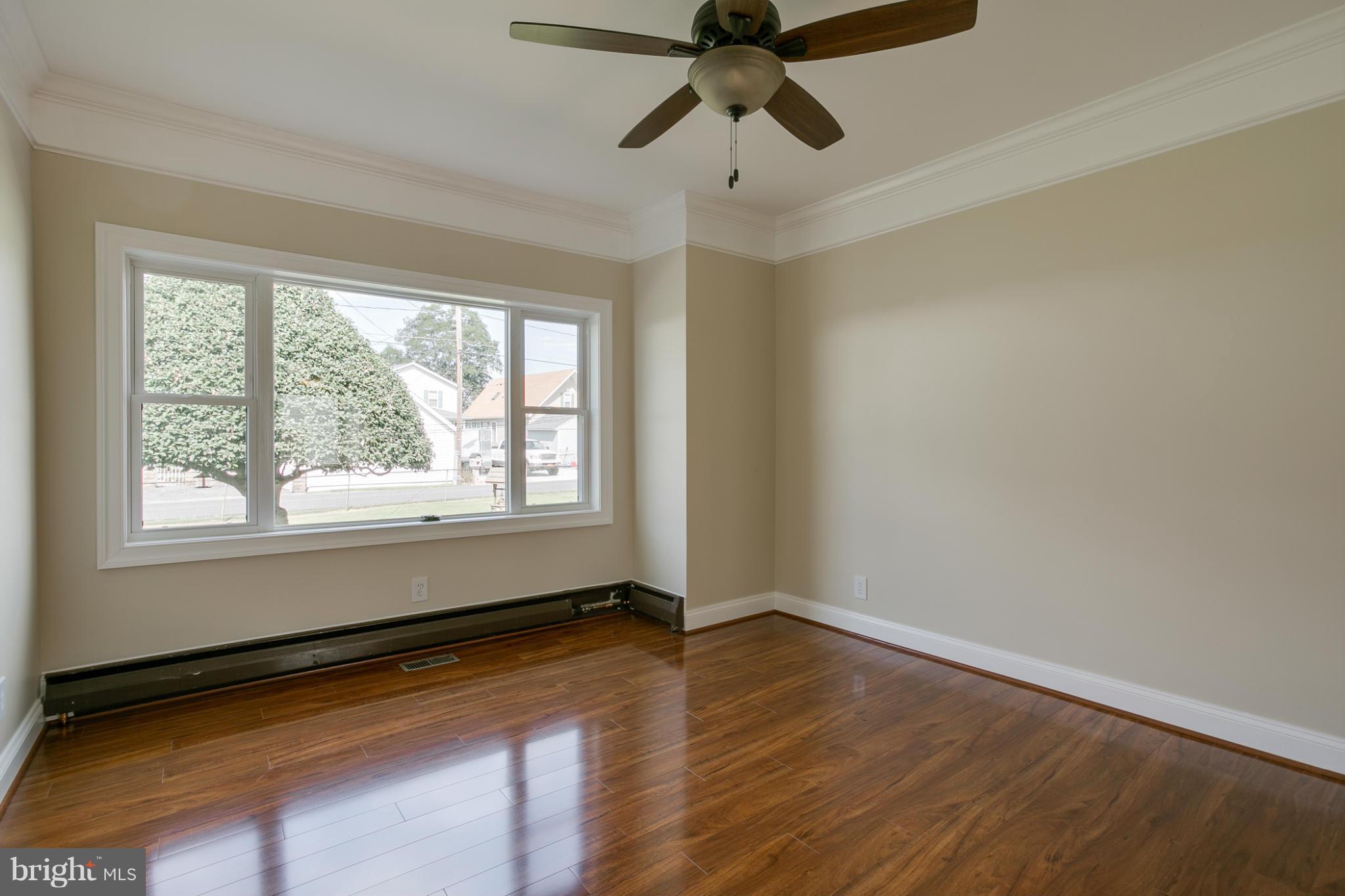 7315 Old Battle Grove Road Baltimore, MD 21222 - Photo 8 of 20 Interior (General)