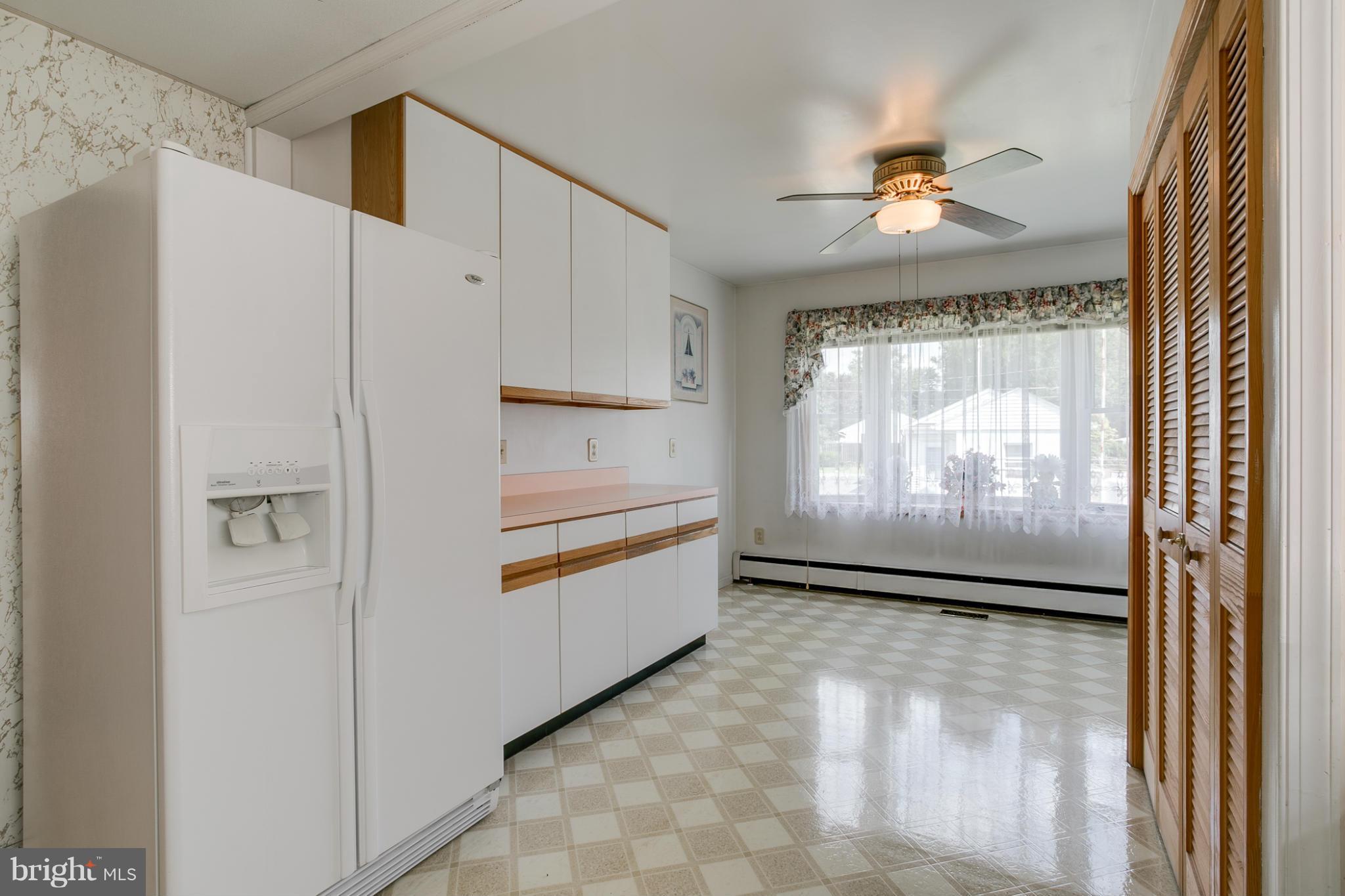 7315 Old Battle Grove Road Baltimore, MD 21222 - Photo 10 of 20 Kitchen