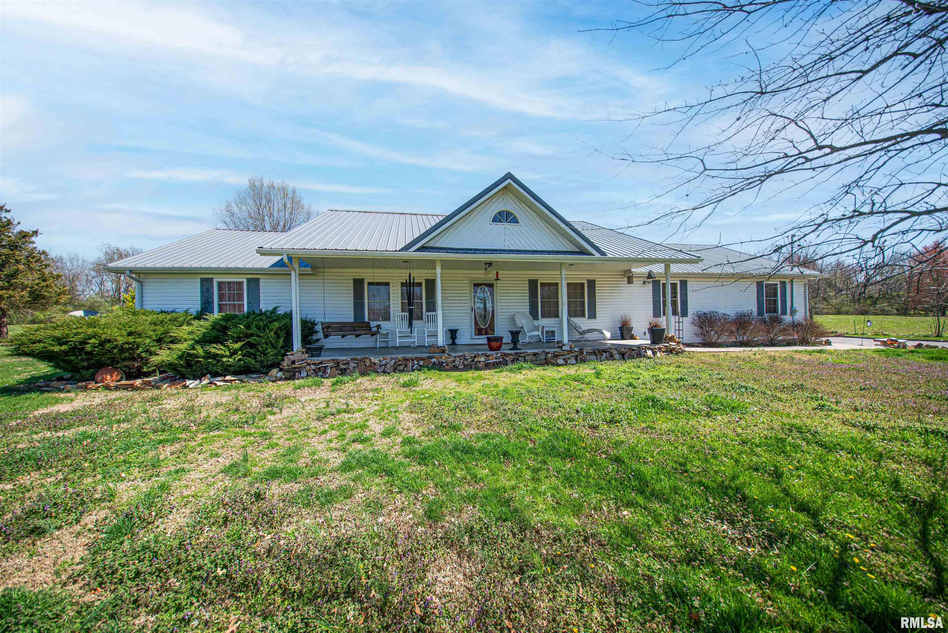 7822 Hill City Road Benton, IL 62812 - Photo 1 of 30