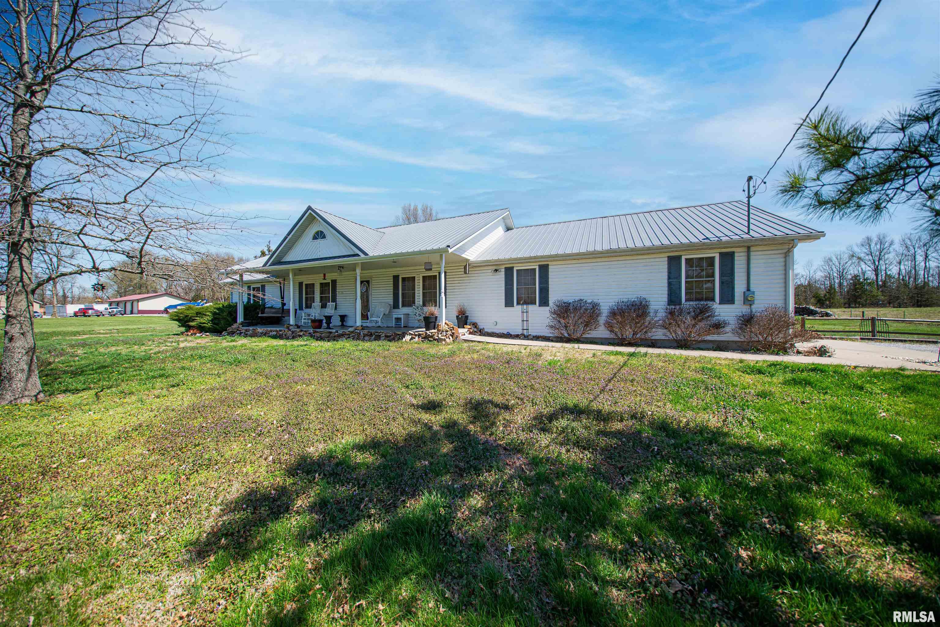 7822 Hill City Road Benton, IL 62812 - Photo 2 of 30