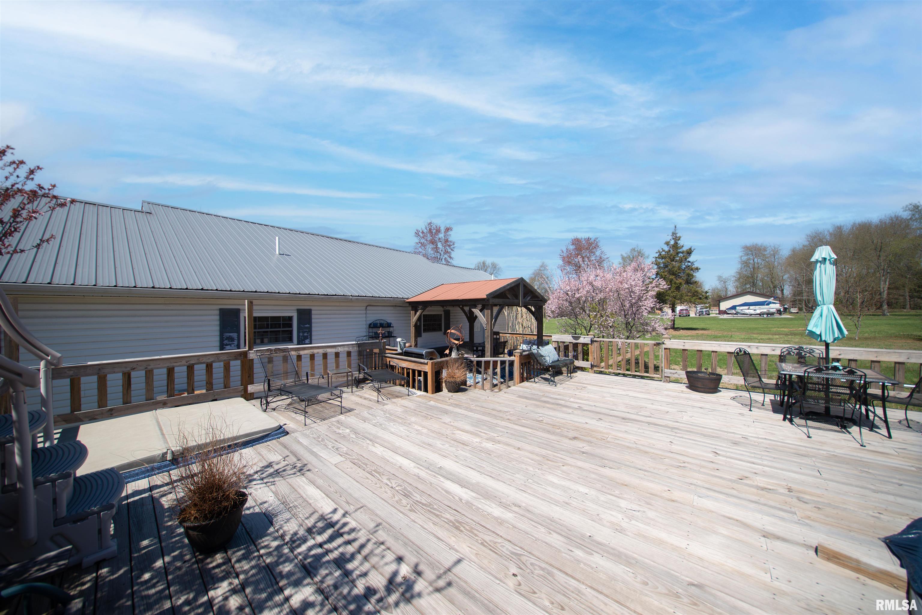 7822 Hill City Road Benton, IL 62812 - Photo 4 of 30