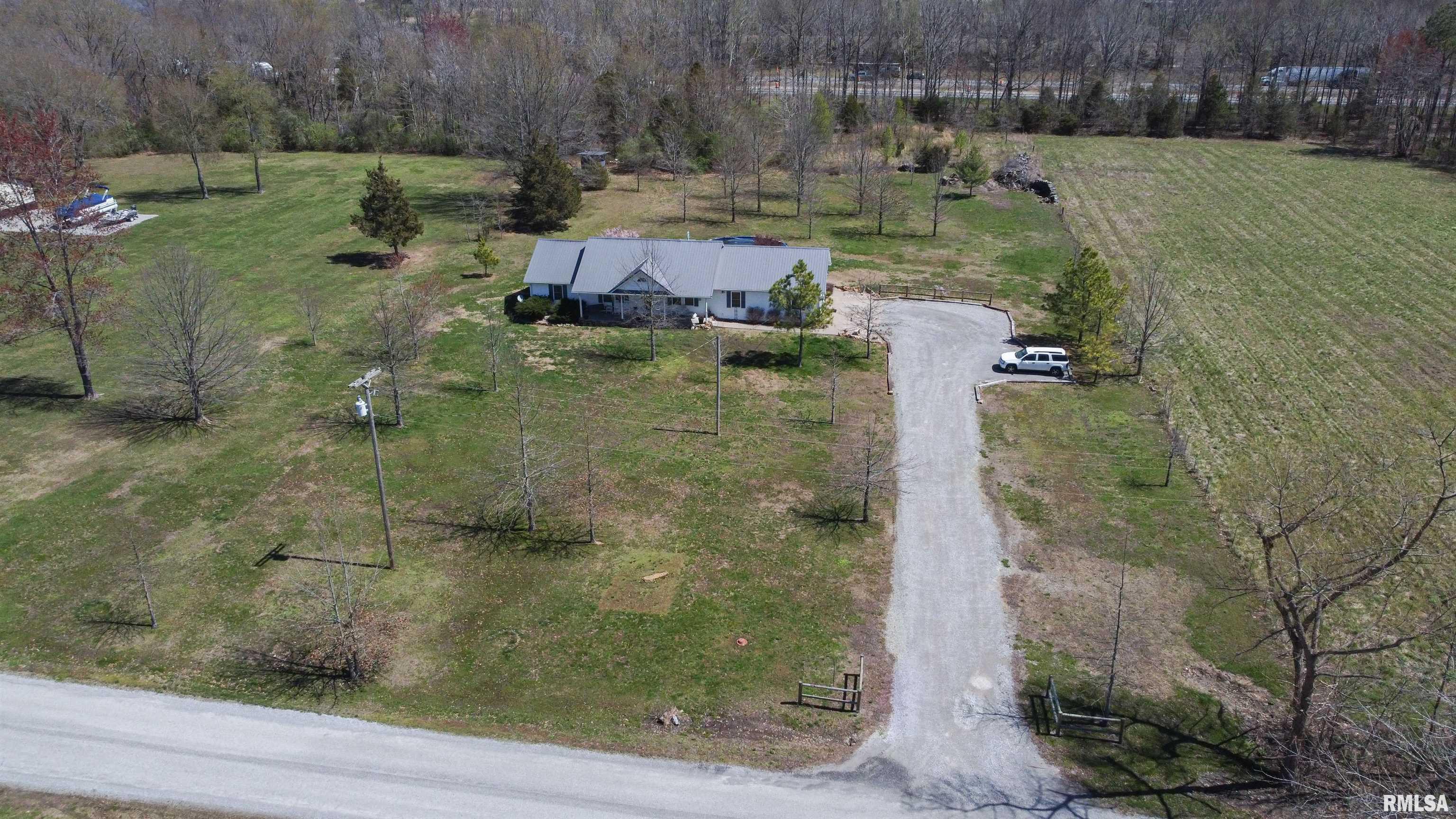 7822 Hill City Road Benton, IL 62812 - Photo 9 of 30