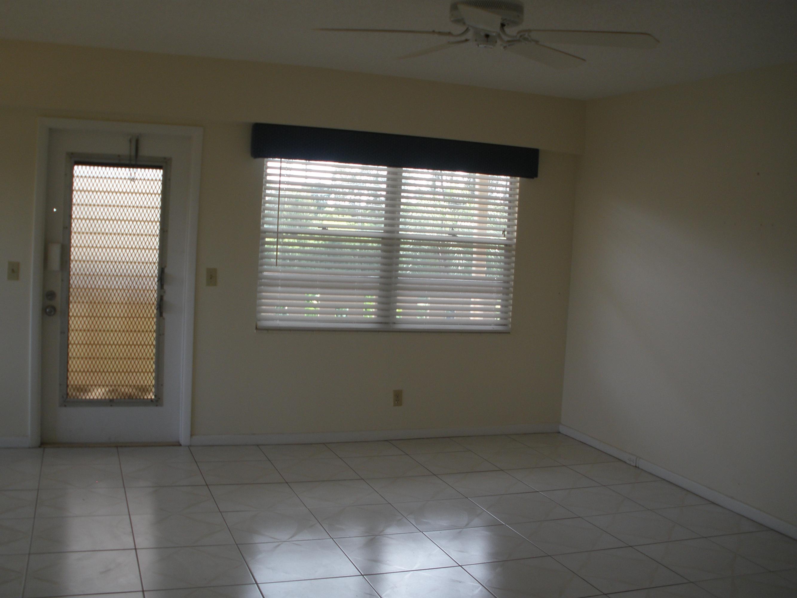 500 Fanshaw Drive, Unit L Boca Raton, FL 33434 - Photo 15 of 15 Living Area