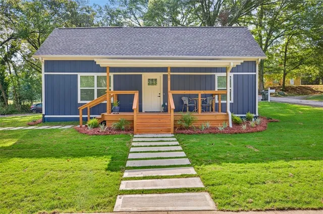 $380,000 | 4217 Railroad Street, Oakwood, GA 30566