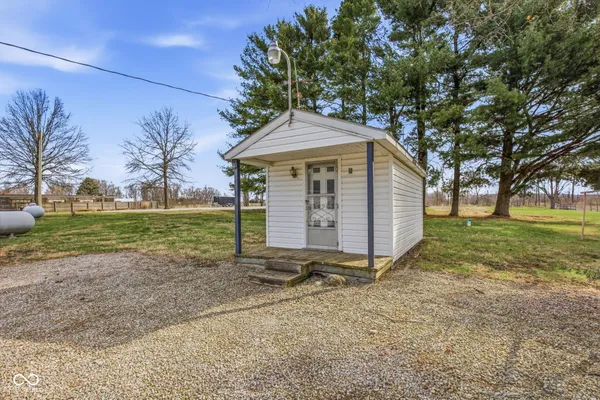 $175,000 | 8327 North Washington Street, Sheridan, IN 46069